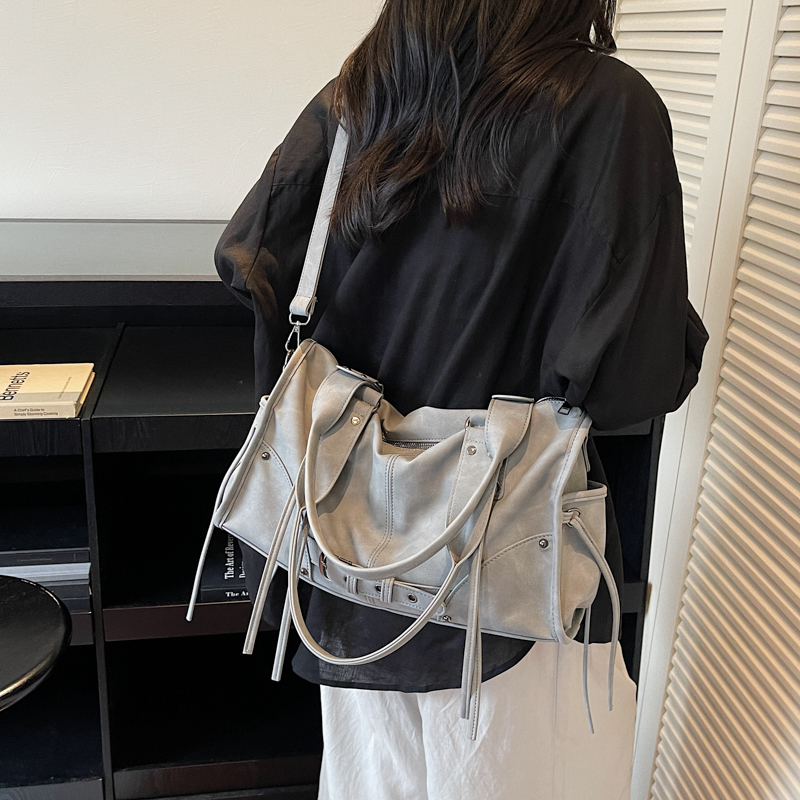 Leftside retro couro do plutôn - Women'S Fashion Trends Autumn 2025 avaliação e preço