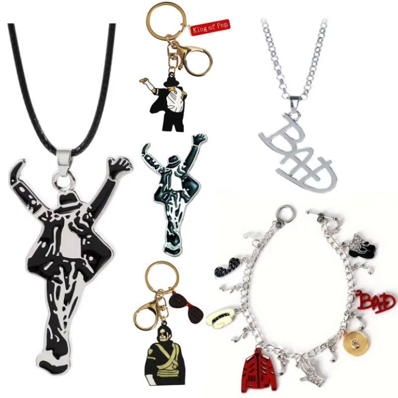Colar e Broches Clássicos com  - Women Fashion Pose avaliação e preço